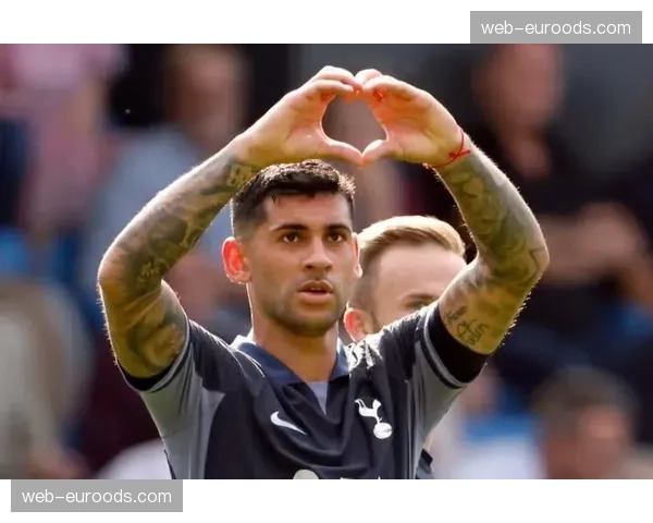 热刺预计采用三中卫应对压力 罗梅罗拖后指挥防线组织